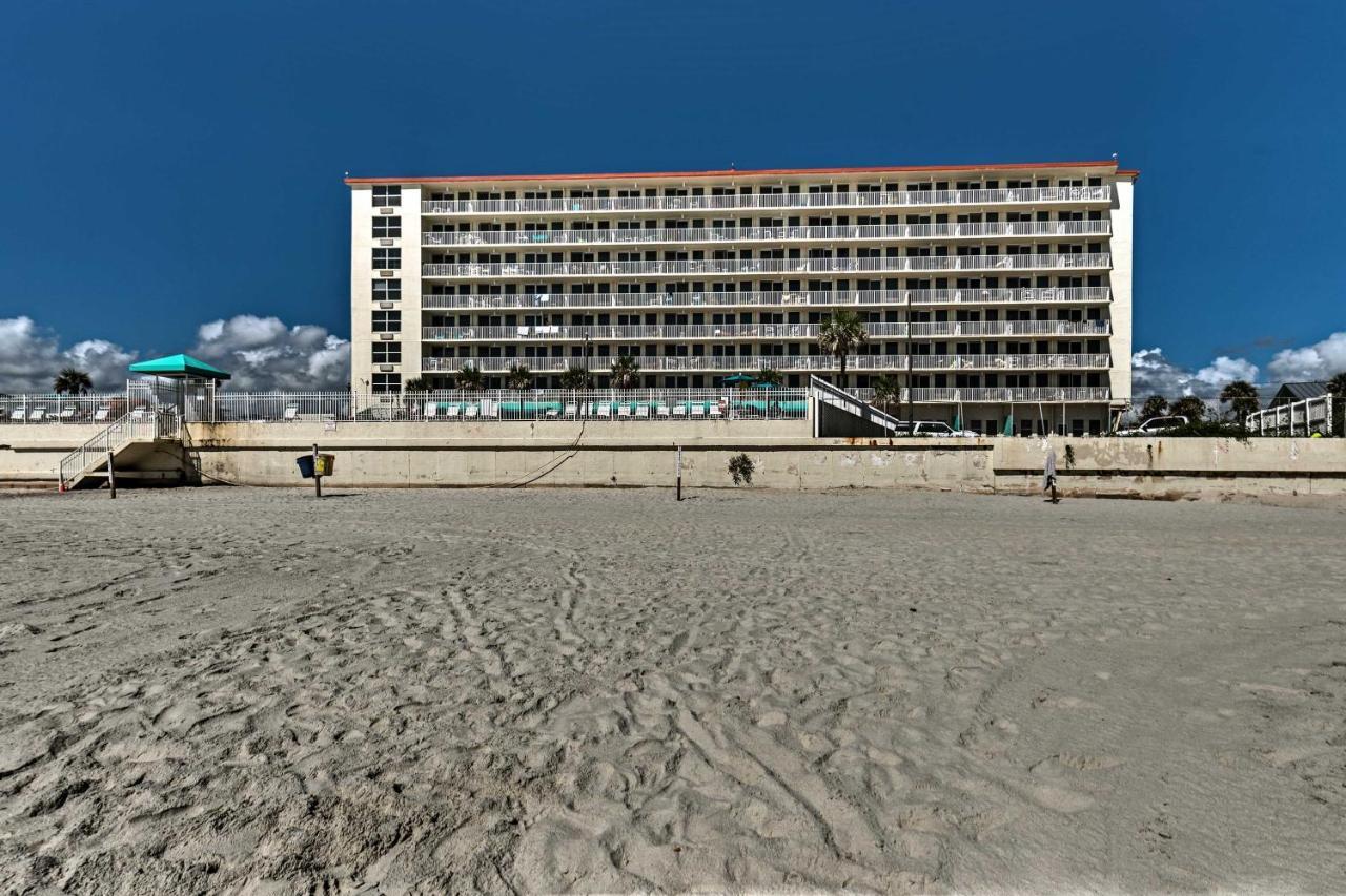 Oceanfront Resort-Style Getaway - Walk To Beach! Daytona Beach Kültér fotó